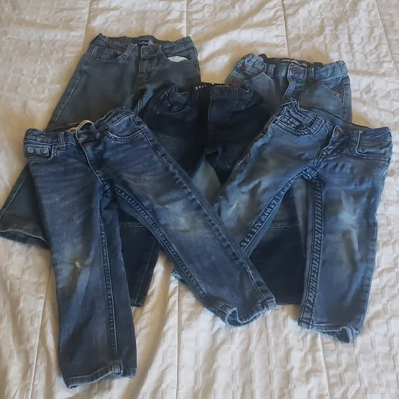 5 pair of 3T Jeans - Picture 1 of 13